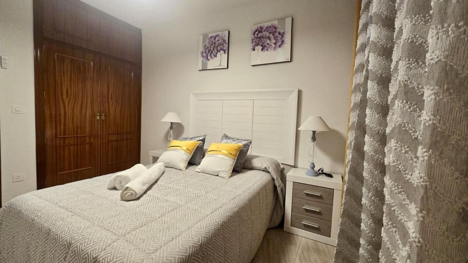 Apartamento Plaza Espana Valdepenas Ngoại thất bức ảnh
